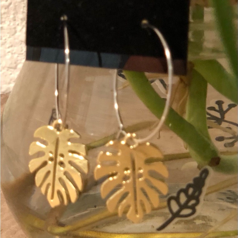 Monstera Earrings